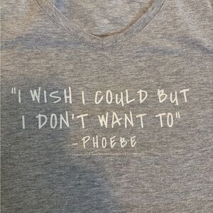 Friends Themed T-Shirt Tee Women’s Sz Large Phoebe Joey Ross Chandler Rachel W2